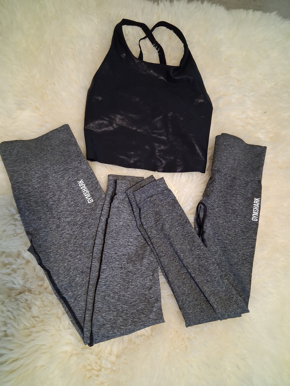 Bundle 2 Gymshark Gray Leggings & Black Cropped Sports Tank S